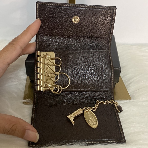 Gucci Key Holder With Boot Key Chain - Picture 9 of 12